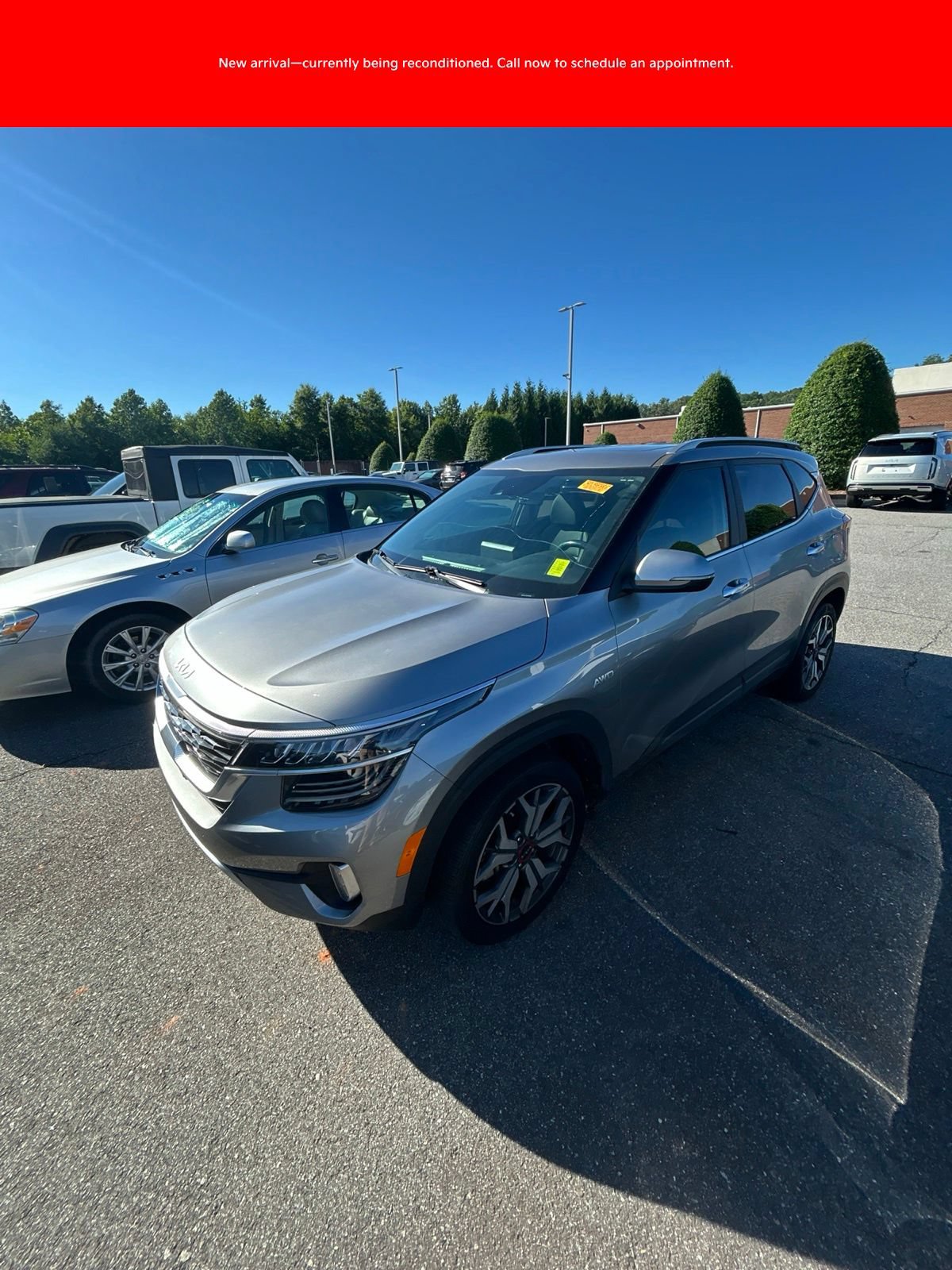 Certified 2023 Kia Seltos SX w/ SX Sunroof Package AWD/4WD image 17