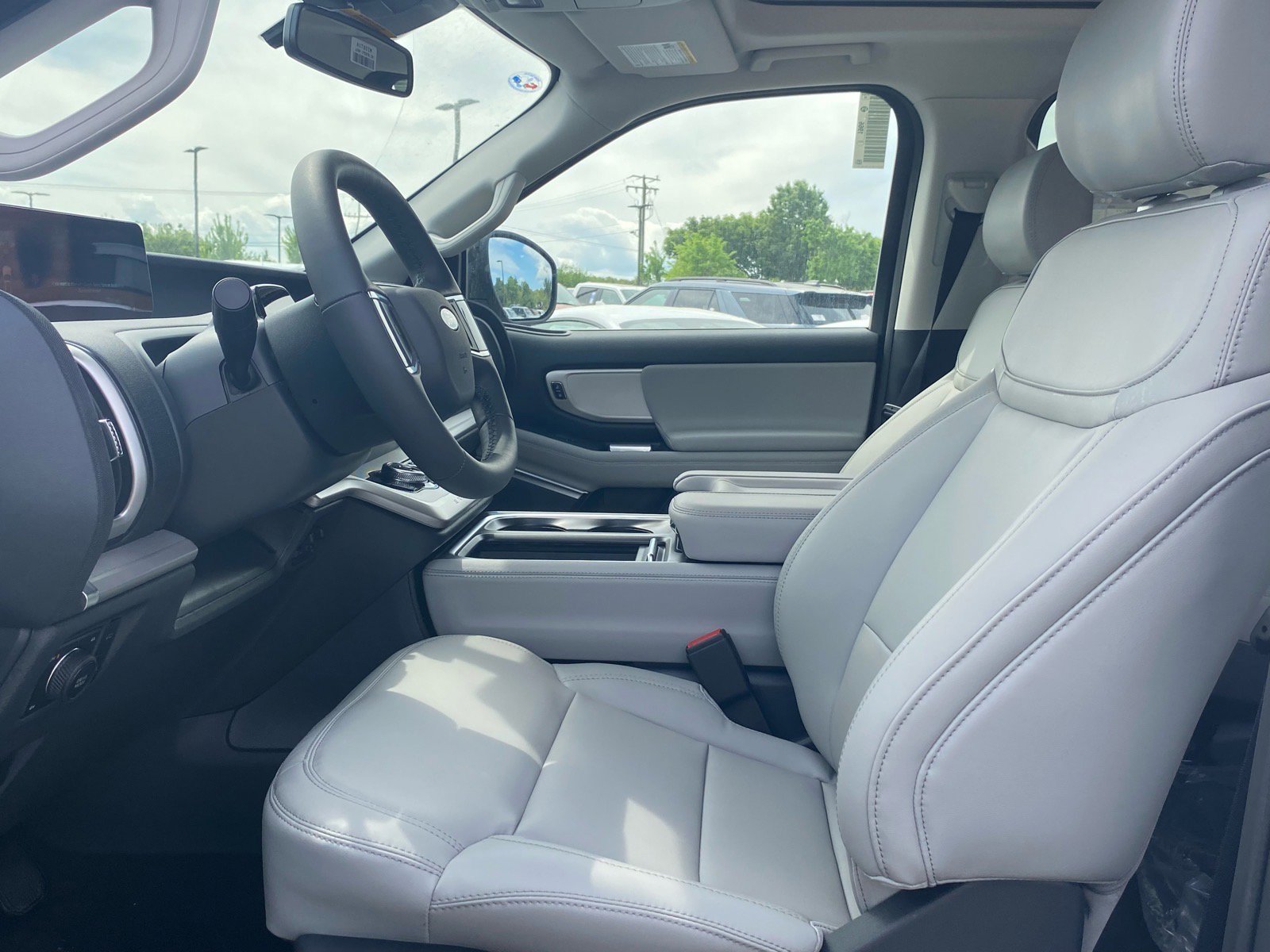 New 2026 Ford Expedition Max Active AWD/4WD image 8