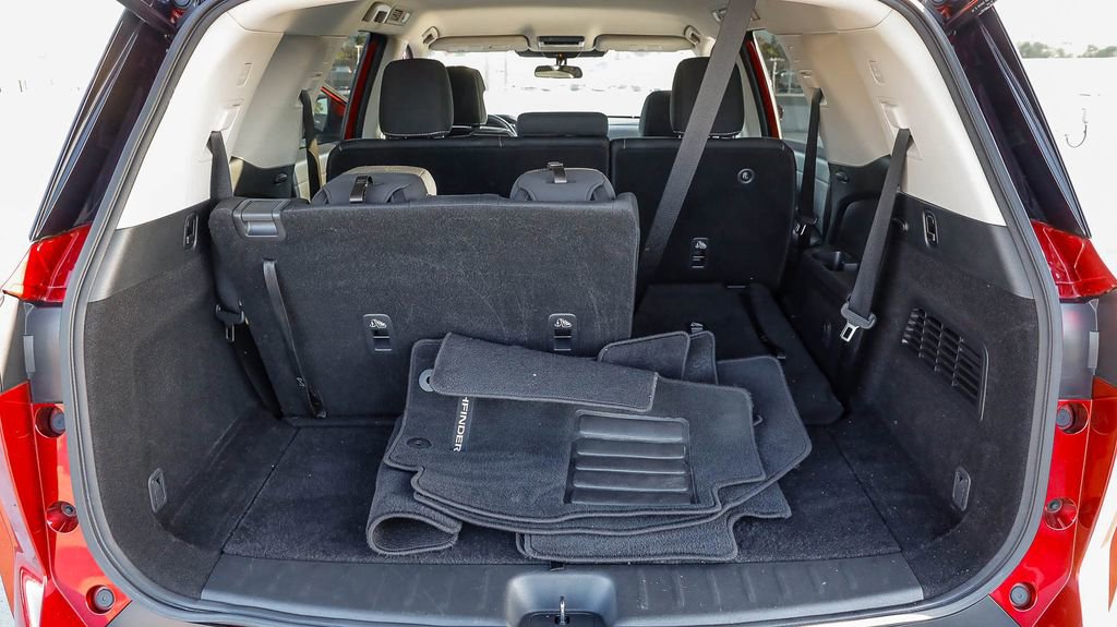 Used 2023 Nissan Pathfinder SV FWD image 30