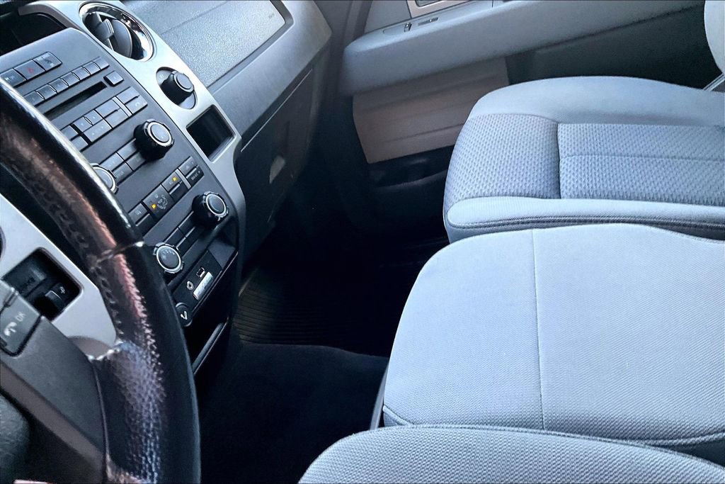 Used 2011 Ford F150 XLT w/ XLT Chrome Pkg AWD/4WD image 17