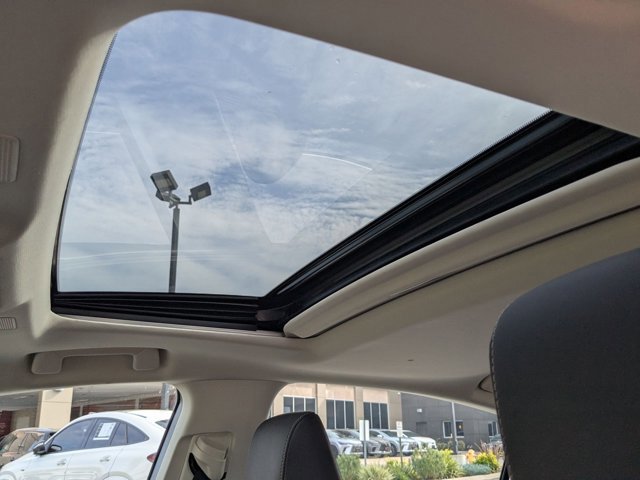 Used 2024 Lexus ES 350 image 15