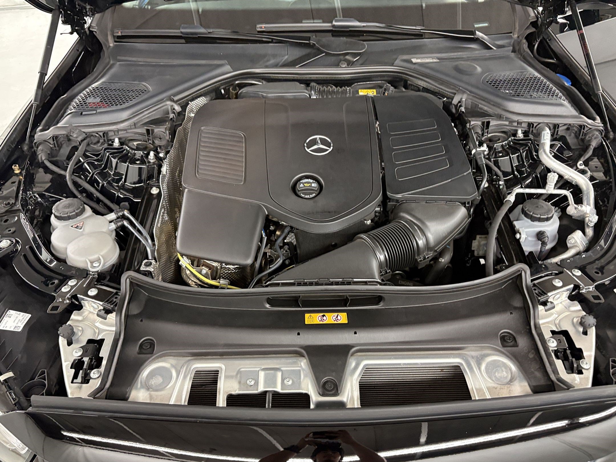 Certified 2024 Mercedes-Benz E 350 4MATIC Sedan image 32