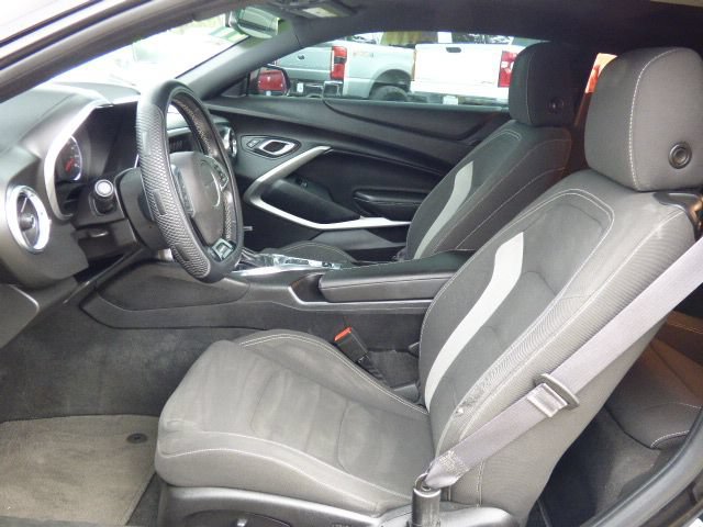 Used 2017 Chevrolet Camaro LT w/ Technology Package RWD image 18