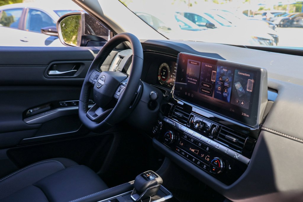 New 2026 Nissan Pathfinder SL w/ Cargo Package FWD image 21