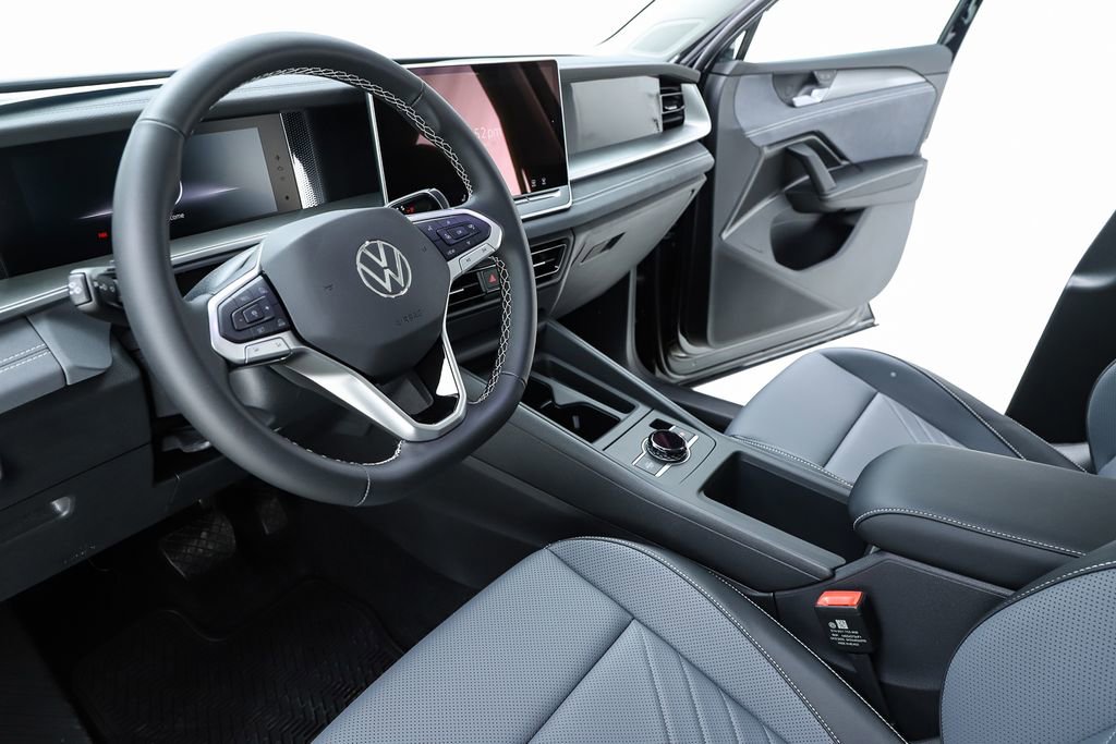 New 2026 Volkswagen Tiguan SE image 58