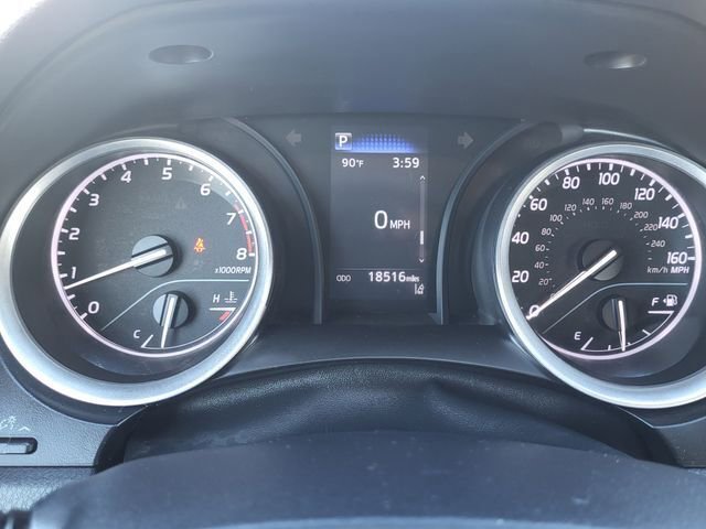 Used 2022 Toyota Camry LE image 13