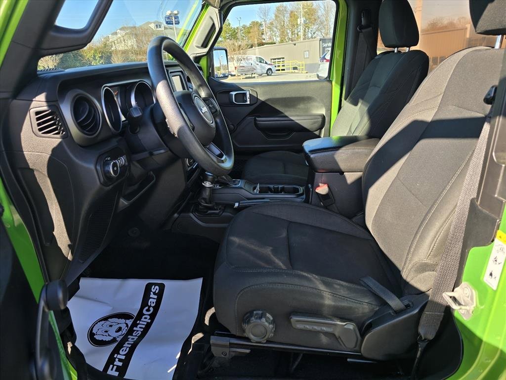 Used 2018 Jeep Wrangler Sport image 9