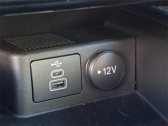 New 2025 Ford Escape ST-Line w/ Tech Pack #1 image 17