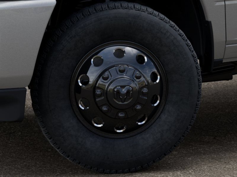 New 2026 RAM 3500 Big Horn AWD/4WD image 8