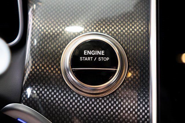 New 2025 Mercedes-Benz GLC 350e 4MATIC image 25