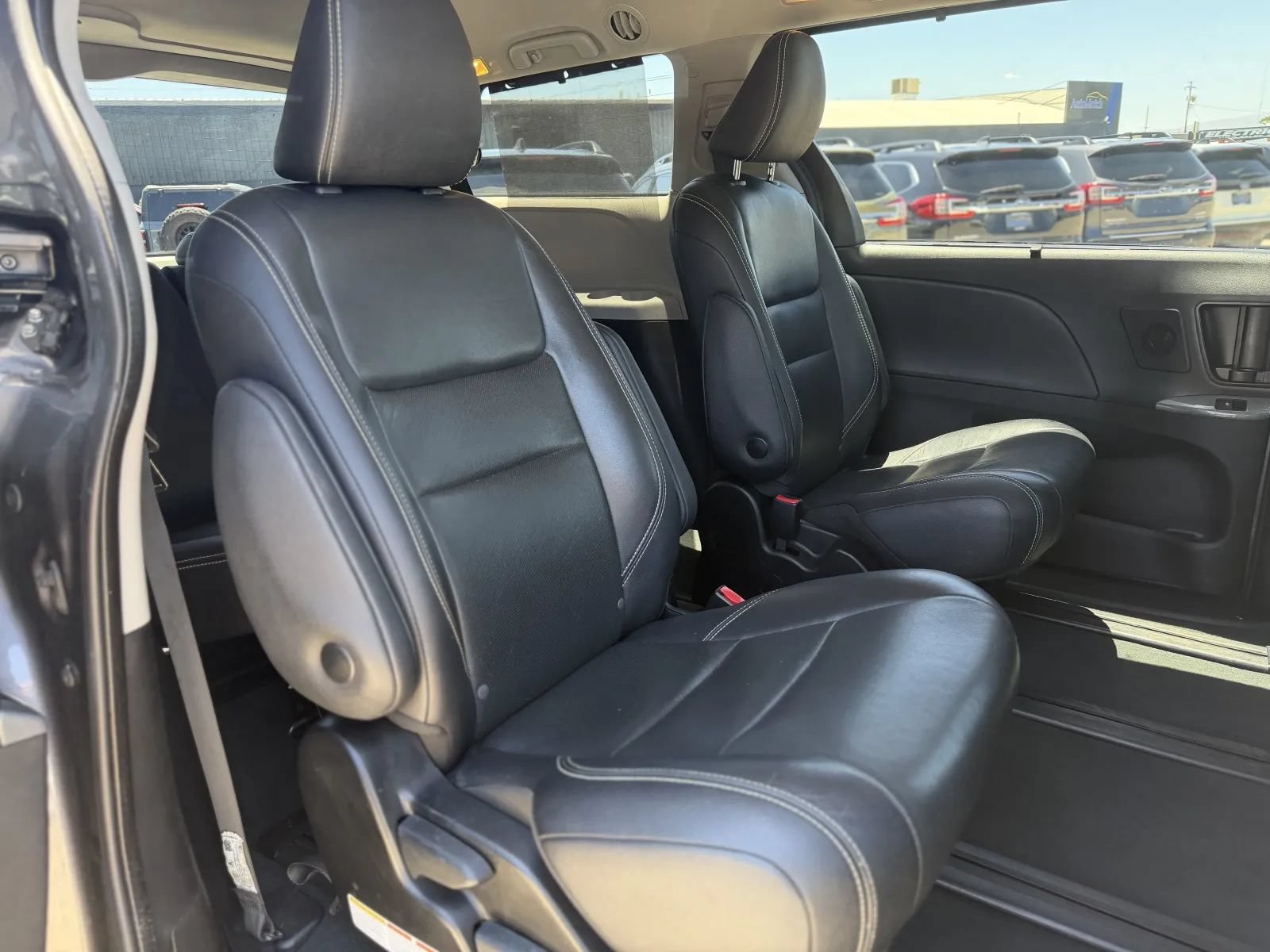 Used 2020 Toyota Sienna SE Premium AWD/4WD image 20