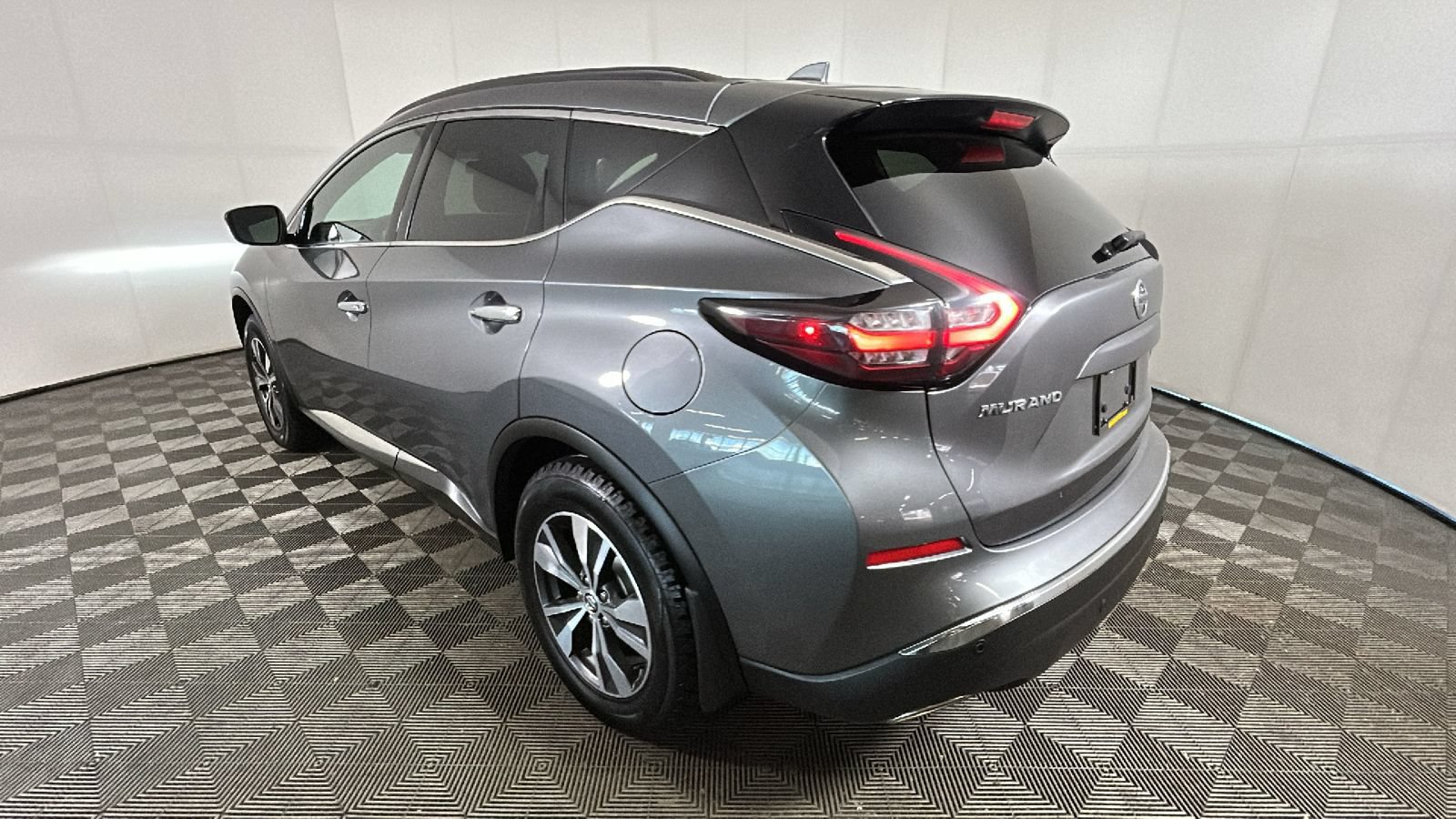 Used 2021 Nissan Murano S FWD image 4