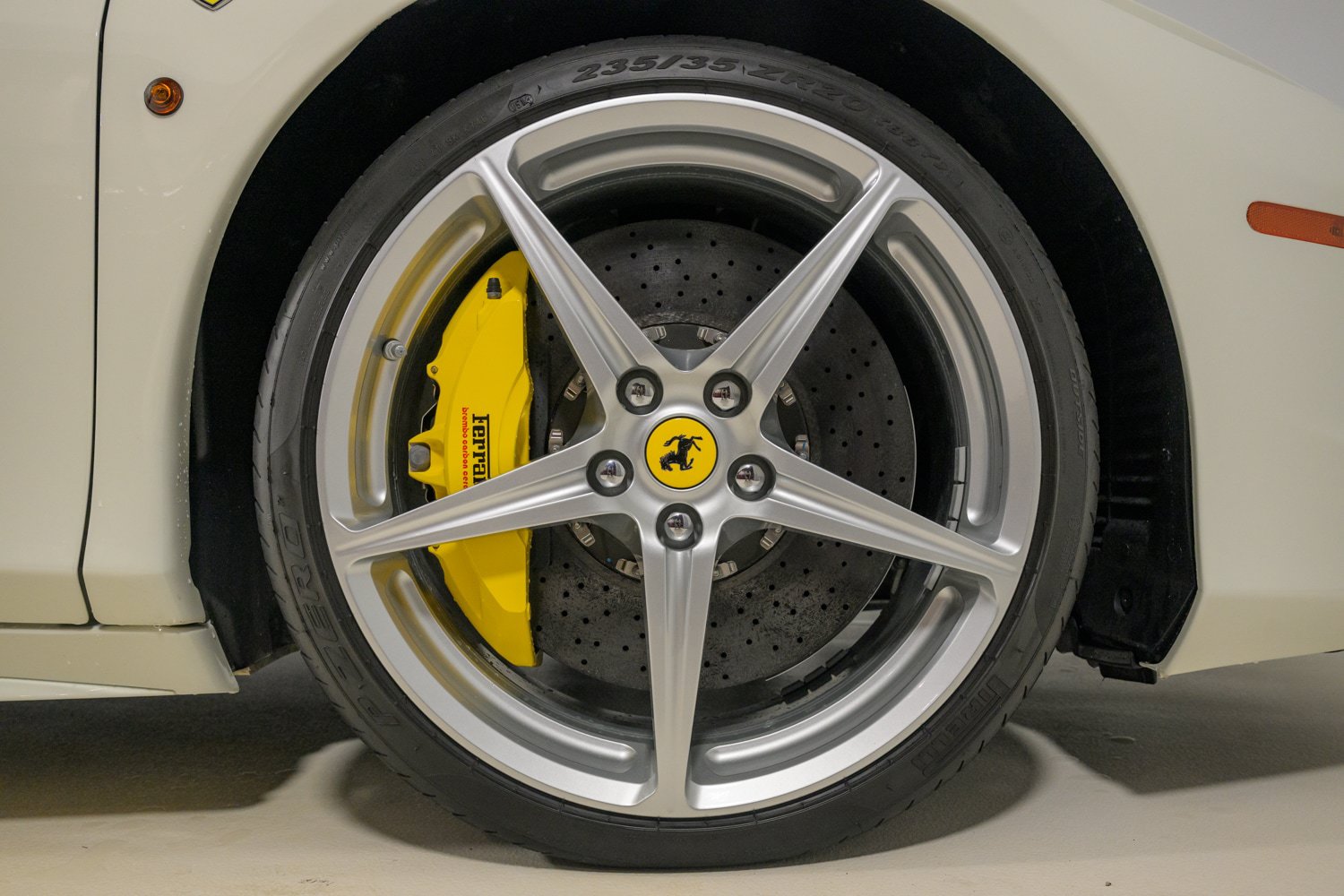 Used 2015 Ferrari 458 Spider RWD image 23