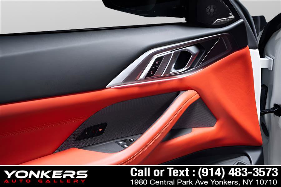 Used 2025 BMW M4 Coupe w/ Executive Package image 34