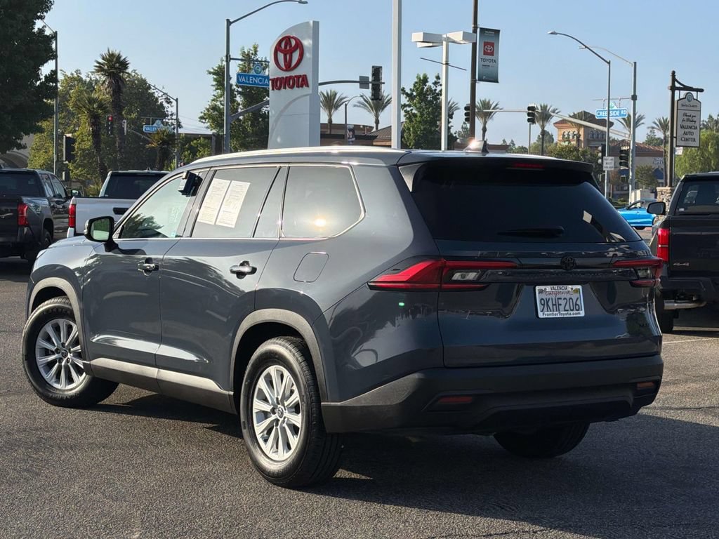 Certified 2024 Toyota Grand Highlander FWD image 5