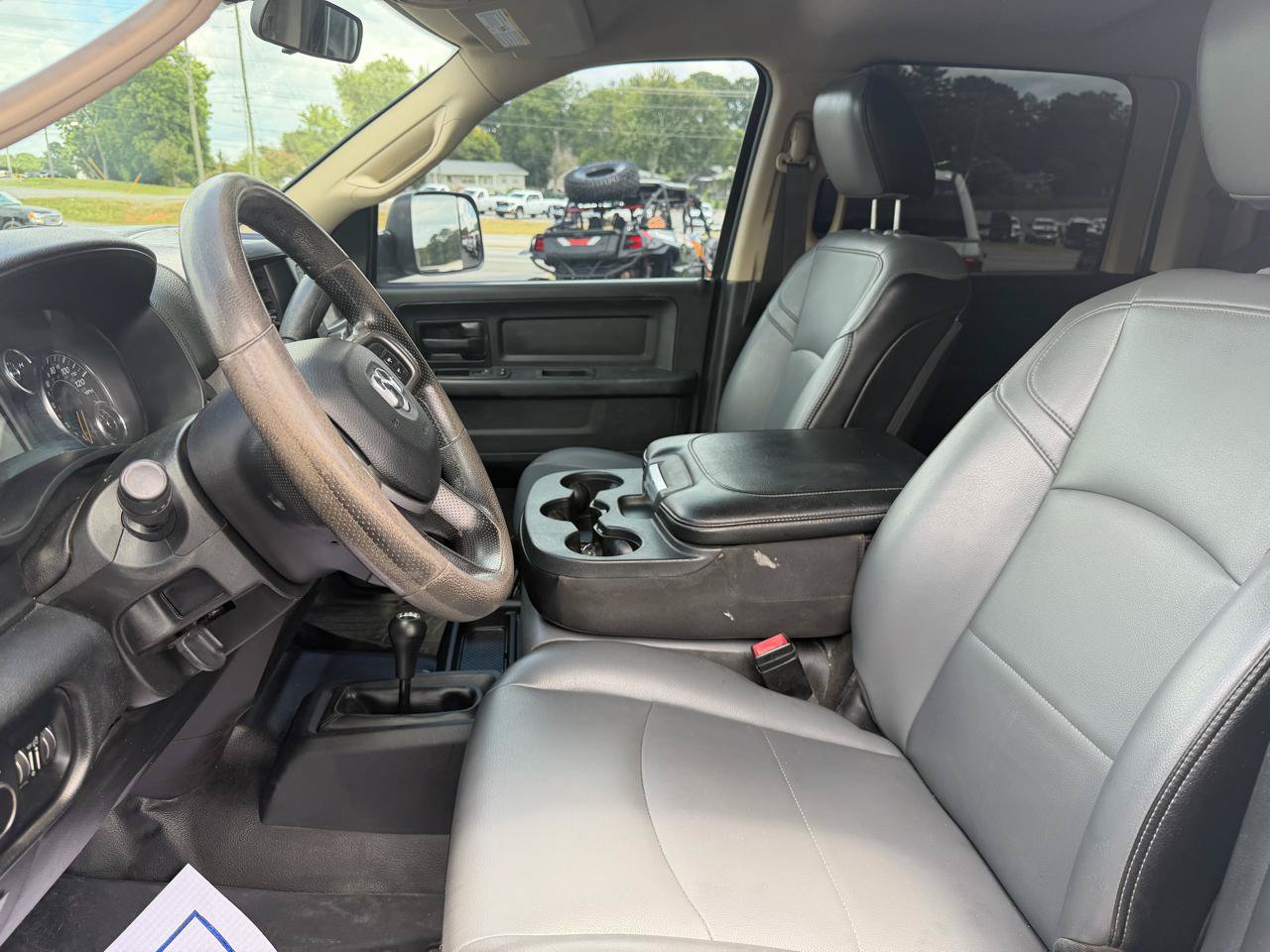Used 2020 RAM 5500 Tradesman w/ Chrome Appearance Group AWD/4WD image 9