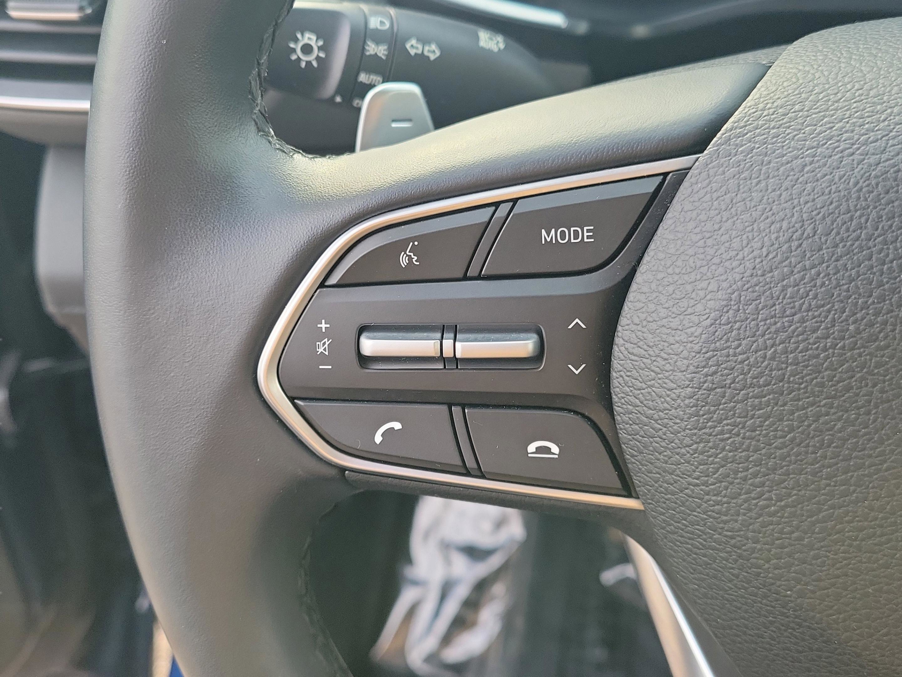 Used 2023 Hyundai Santa Fe SEL w/ Premium Package image 27