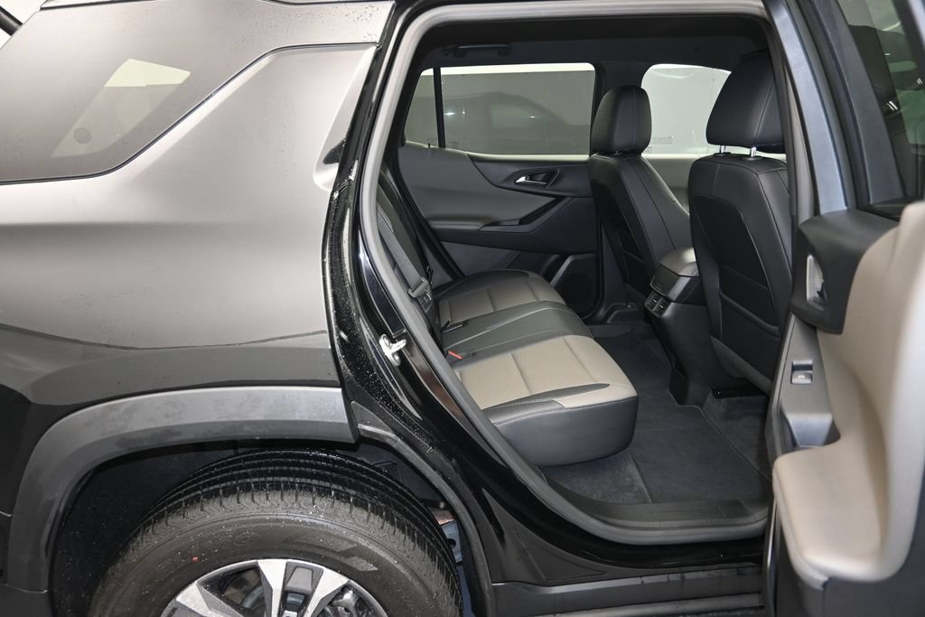 Certified 2025 Chevrolet Equinox LT w/ Convenience Package II FWD image 26