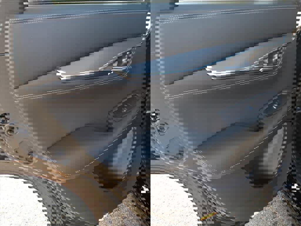 Certified 2025 INFINITI QX55 Luxe w/ Cargo Package image 12