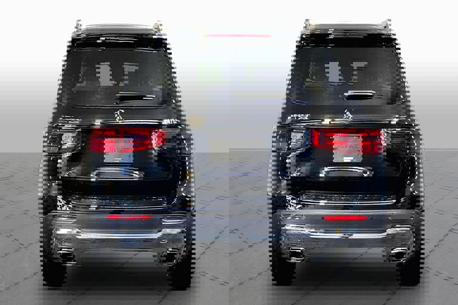 New 2026 Mercedes-Benz GLB 250 4MATIC image 4