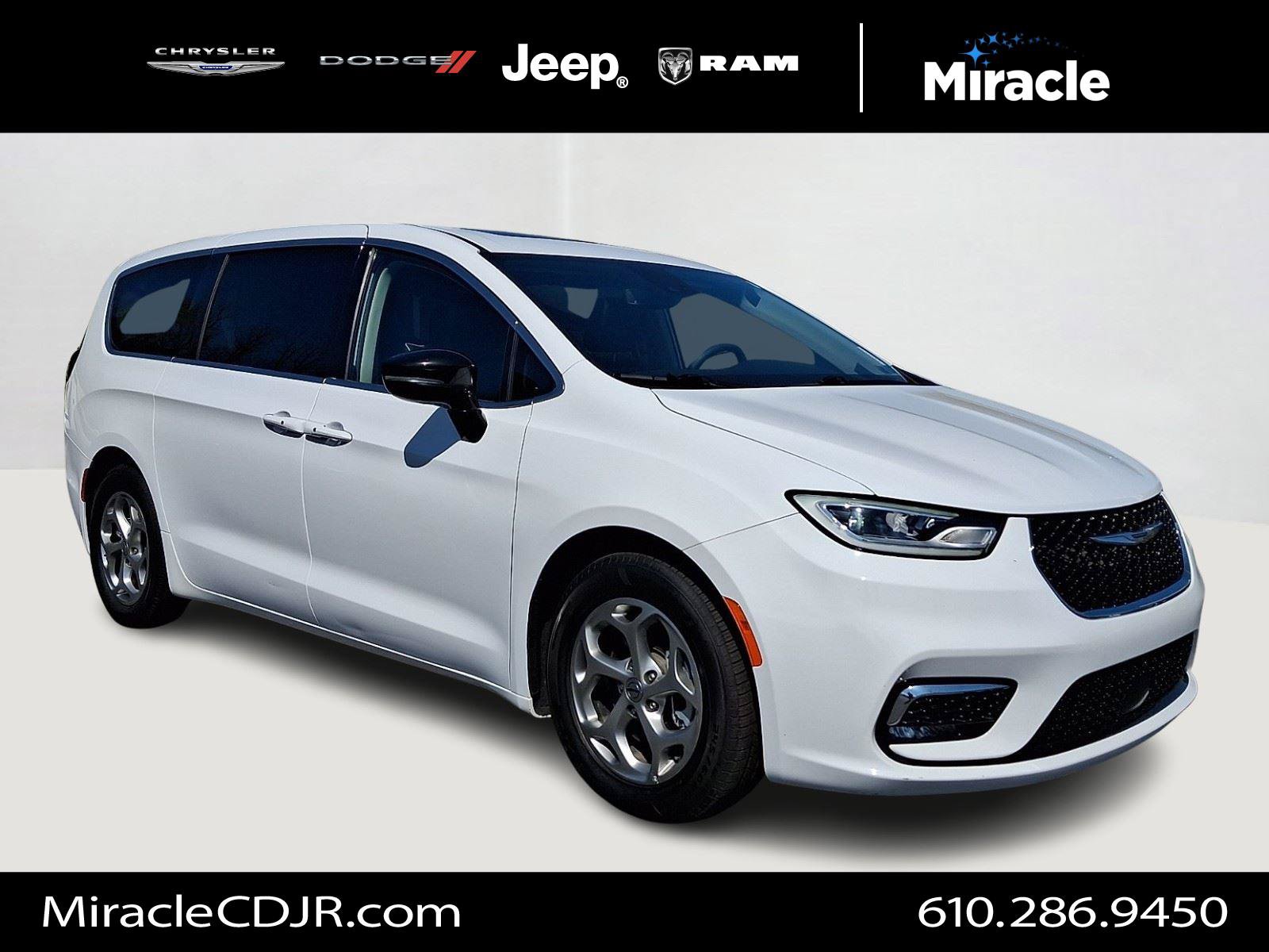 Certified 2024 Chrysler Pacifica Limited