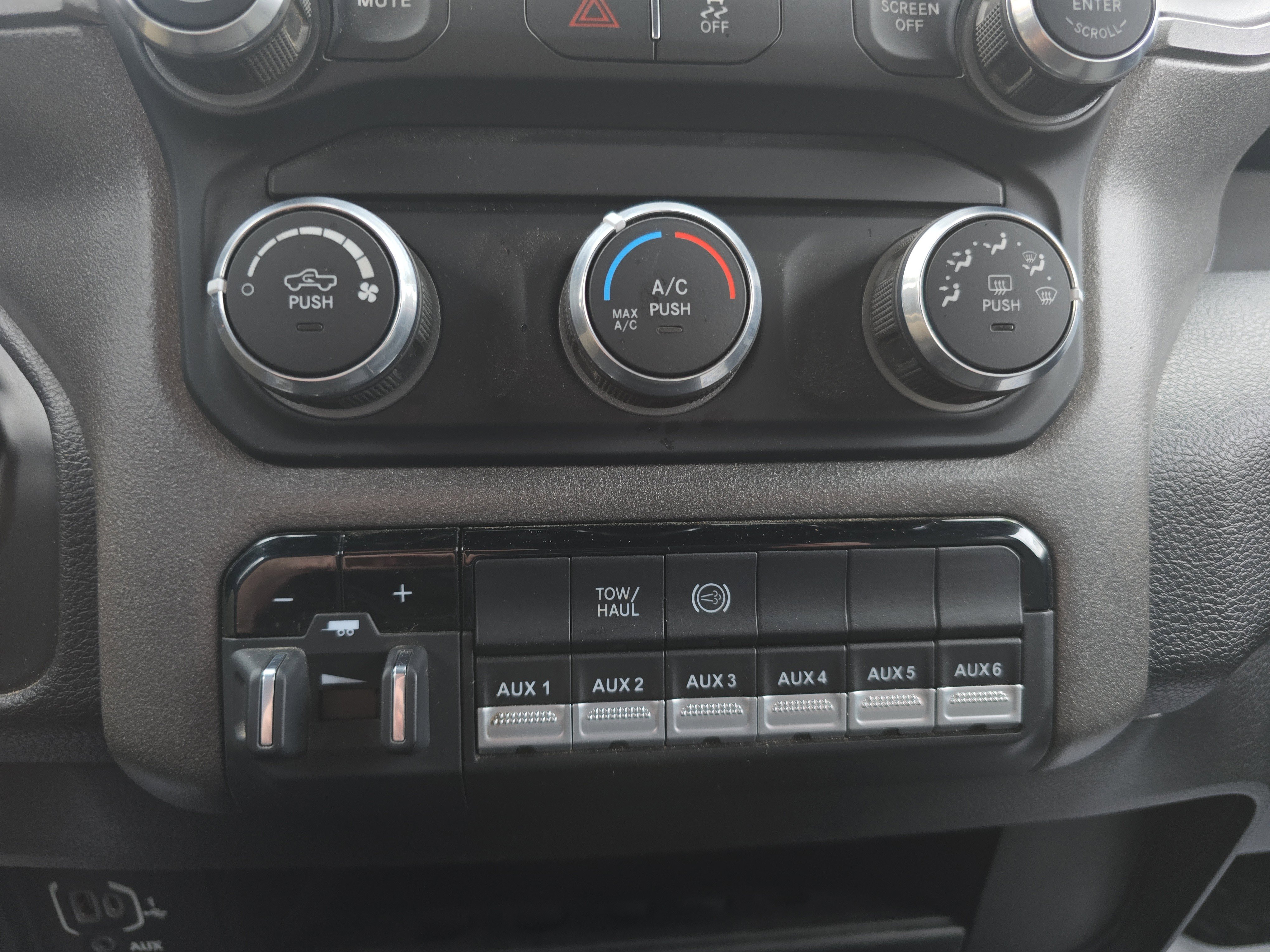 Used 2022 RAM 2500 Tradesman image 30