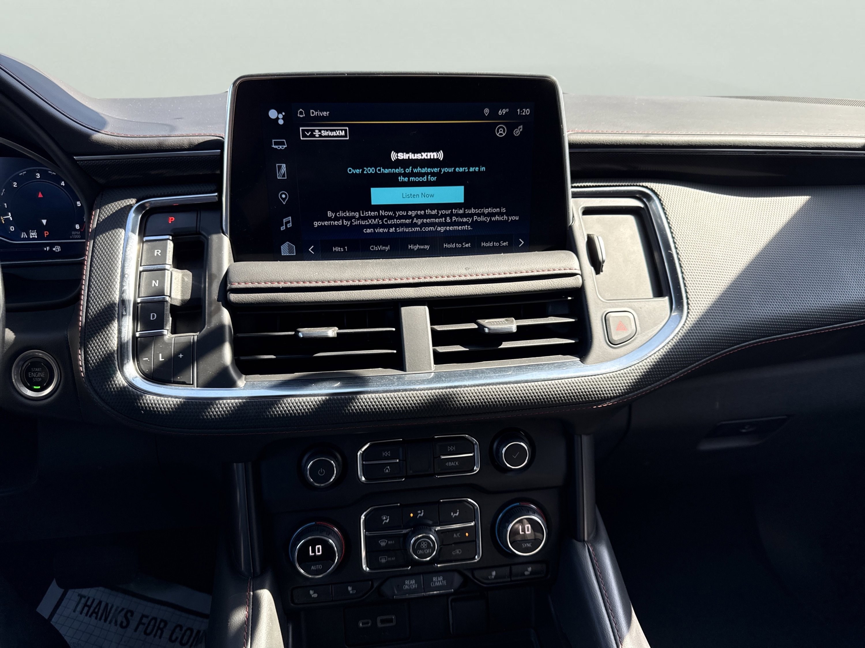 Used 2022 Chevrolet Suburban RST w/ Luxury Package image 19