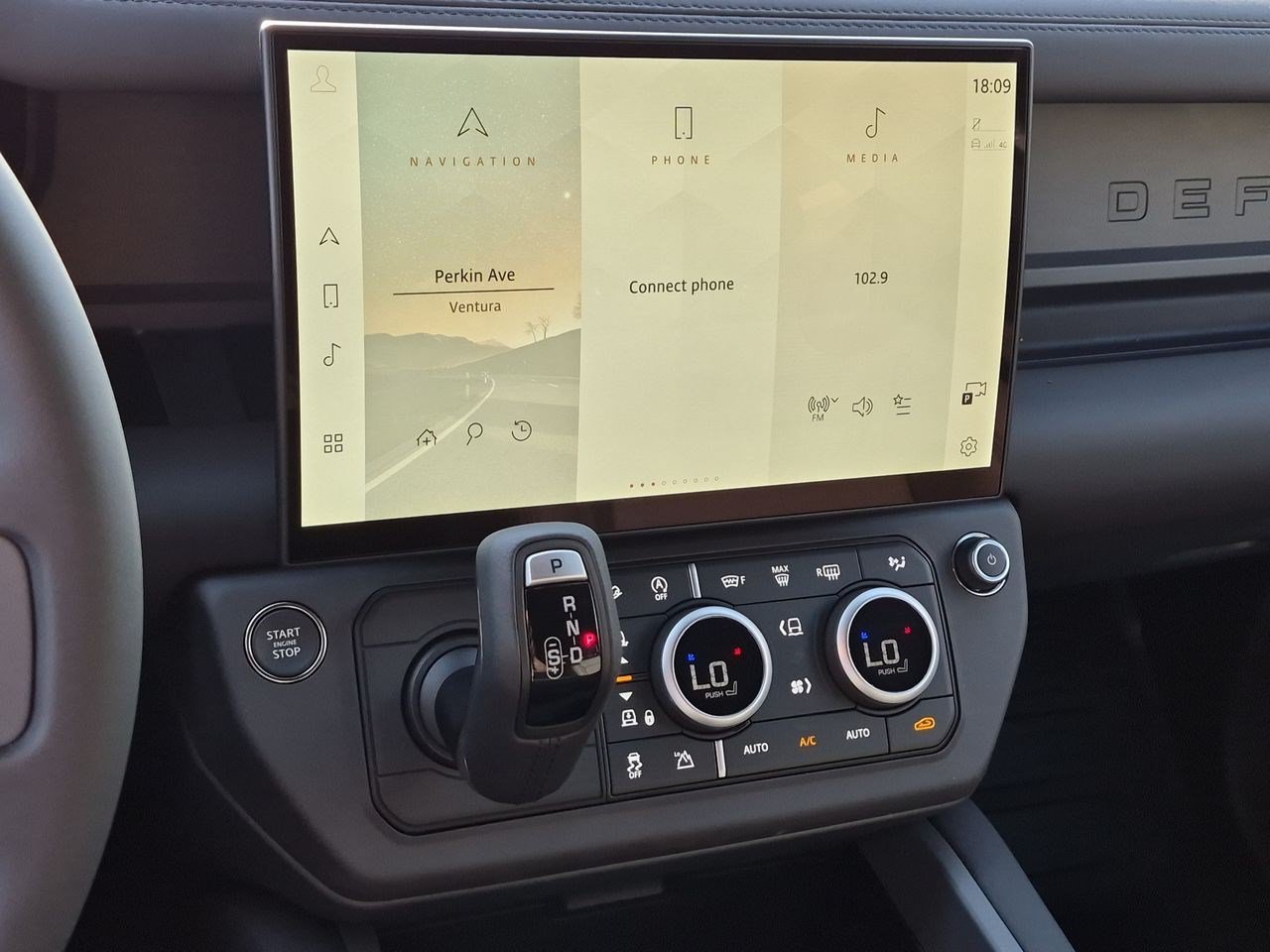 New 2026 Land Rover Defender 110 S AWD/4WD image 15