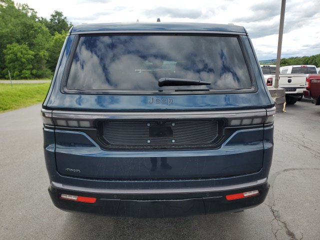 New 2026 Jeep Grand Wagoneer Limited AWD/4WD image 4