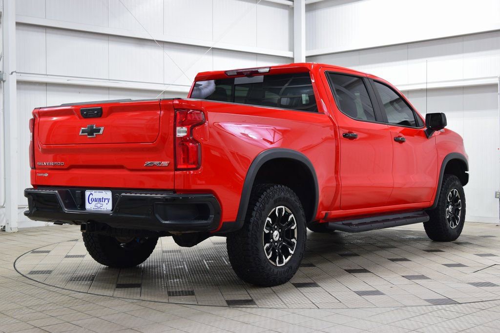 Used 2024 Chevrolet Silverado 1500 ZR2 w/ Technology Package image 8