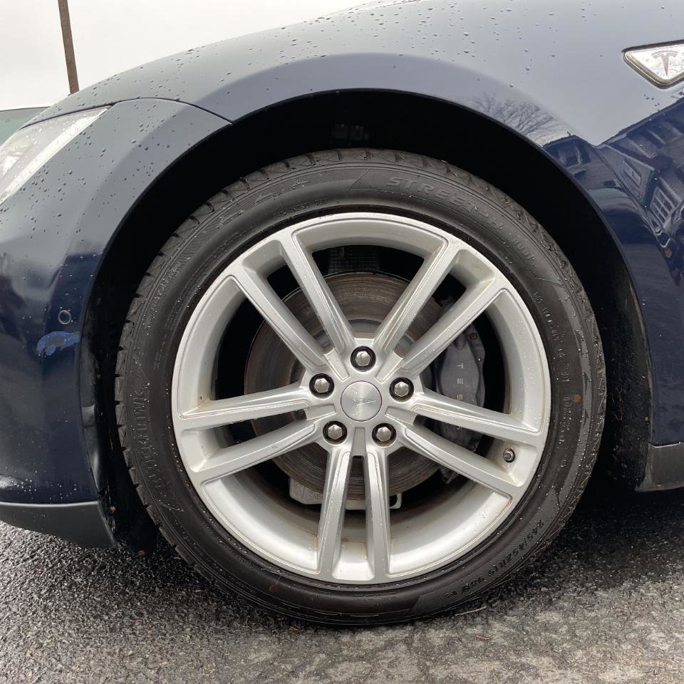 Used 2015 Tesla Model S 90 image 12