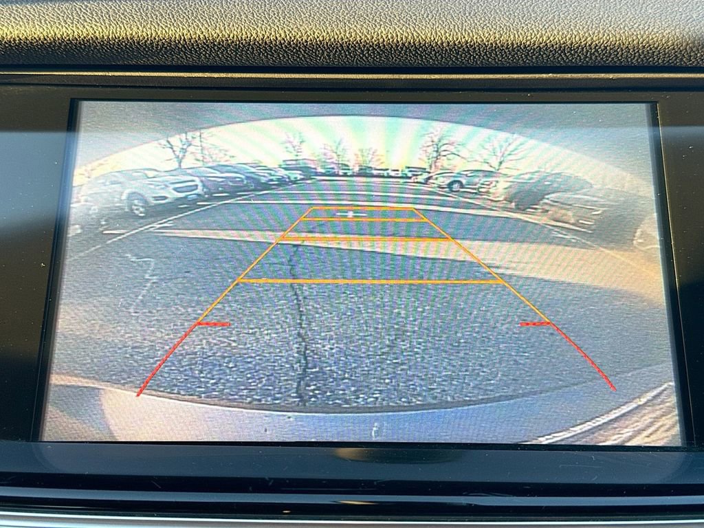 Used 2018 Buick Regal Essence w/ Driver Confidence Package #1 image 18