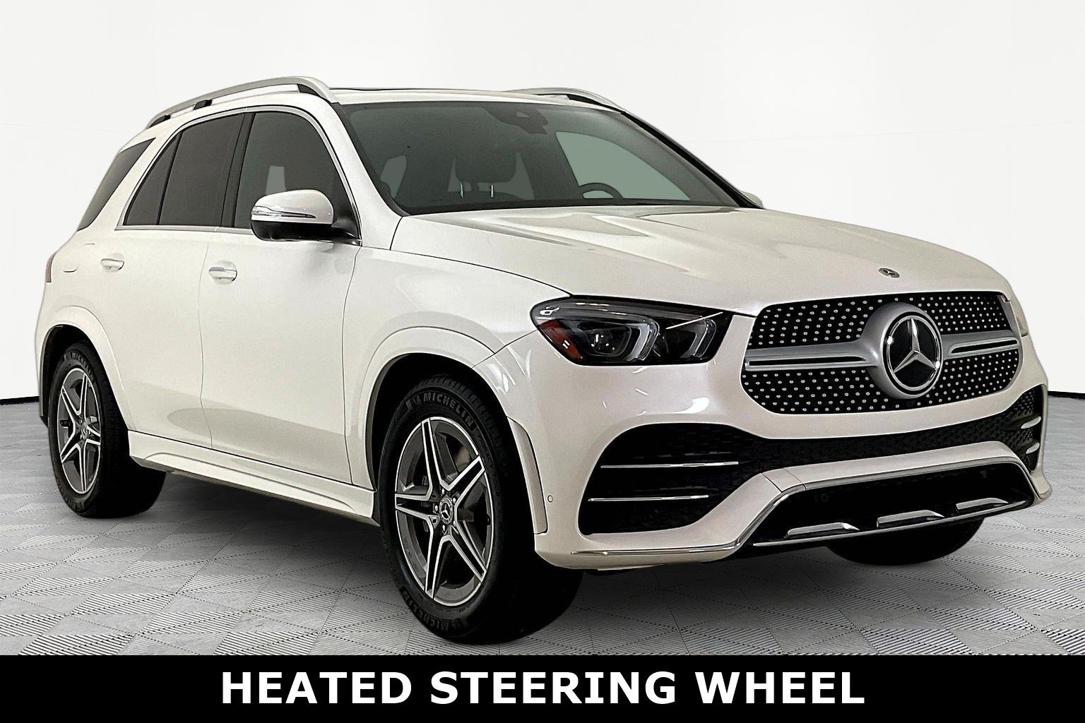 Certified 2022 Mercedes-Benz GLE 450 4MATIC w/ Revised AMG Line Exterior image 3
