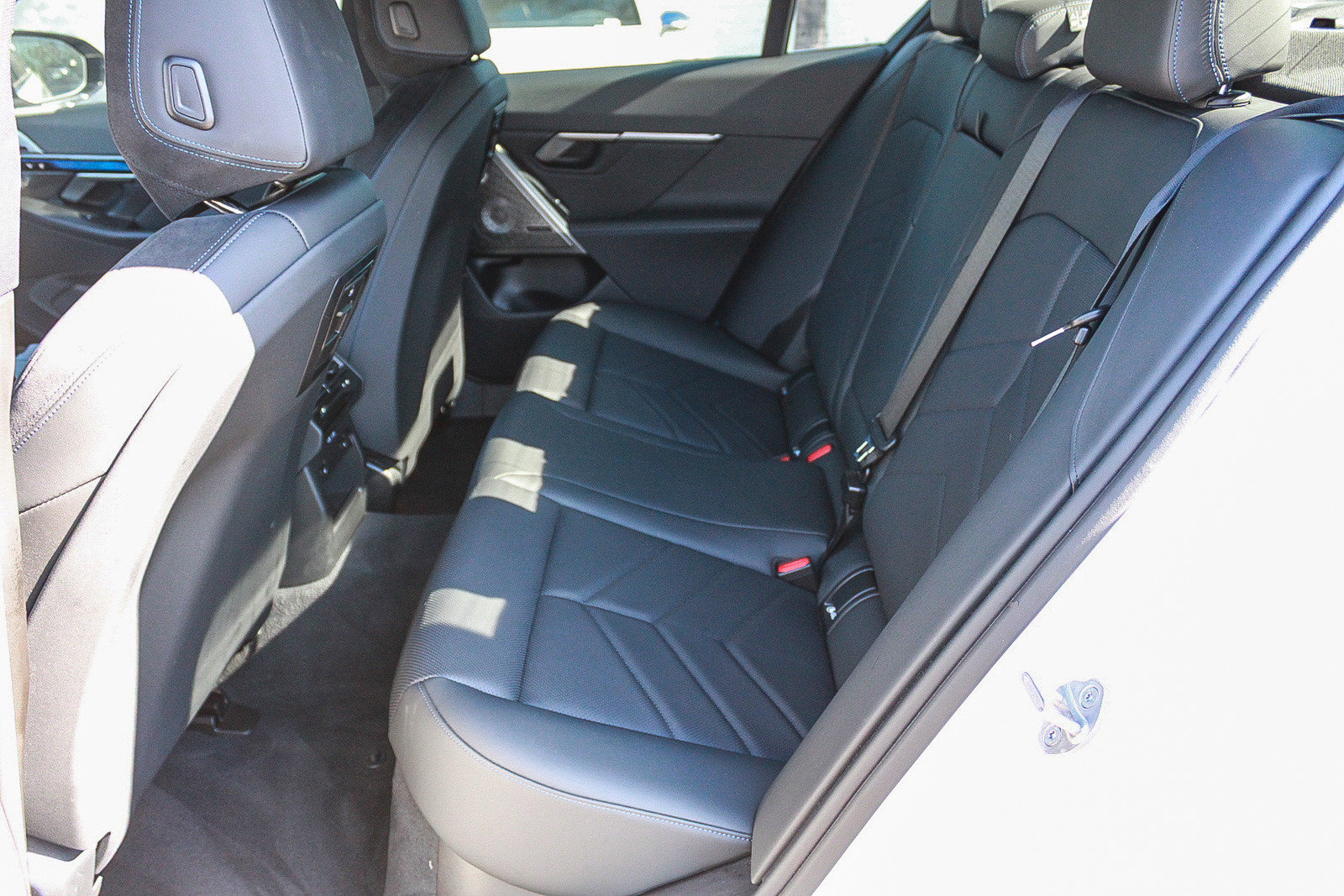 Used 2024 BMW i5 M60 w/ Premium Package AWD/4WD image 18