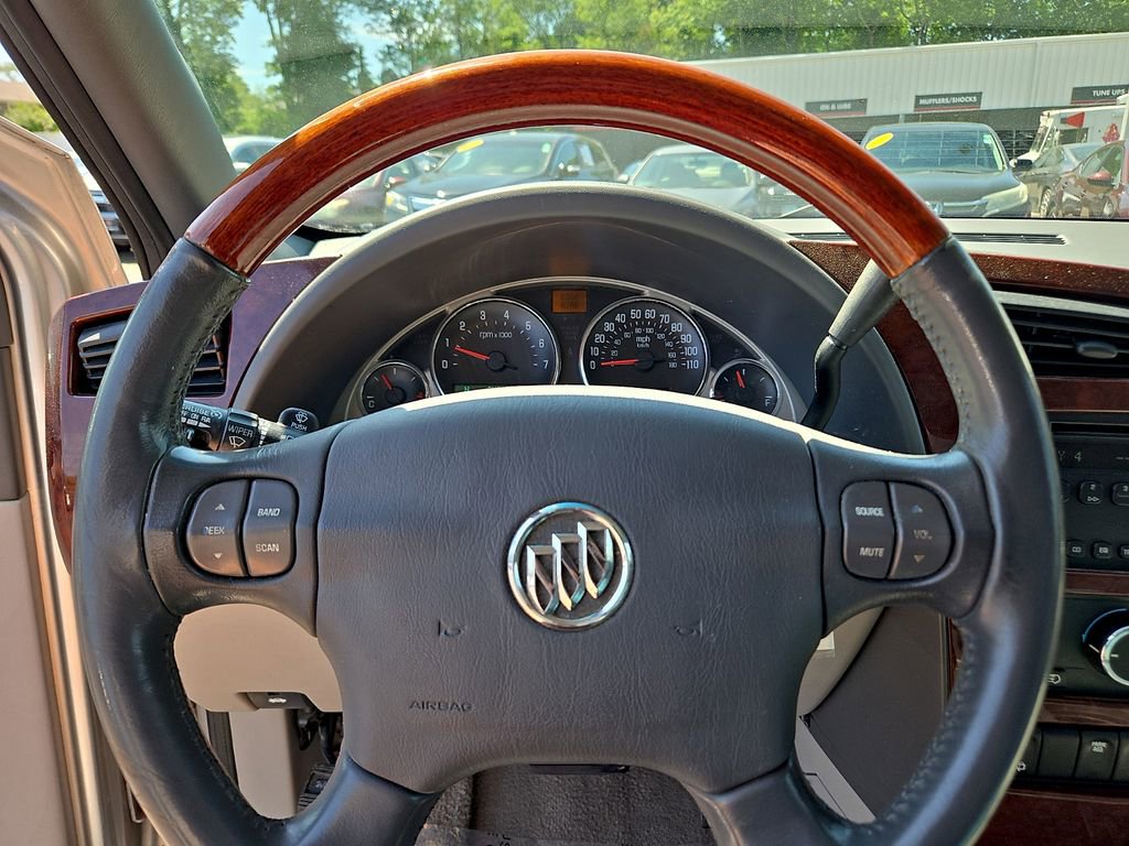 Used 2007 Buick Rendezvous CX w/ CX Luxury Package FWD image 24