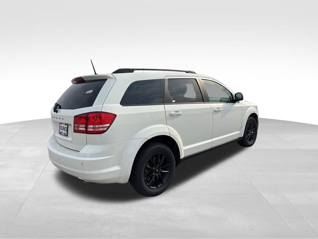 Used 2020 Dodge Journey SE w/ Blacktop Package image 11