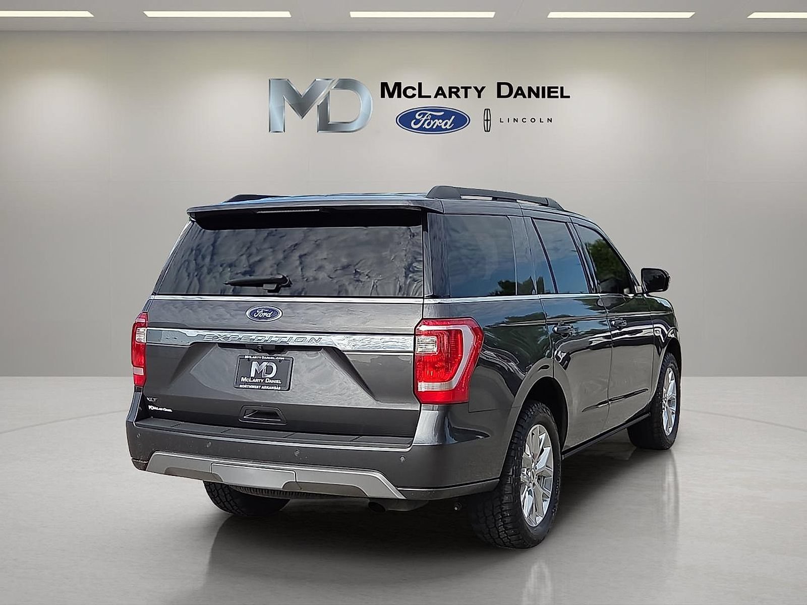 Used 2020 Ford Expedition XLT AWD/4WD image 5