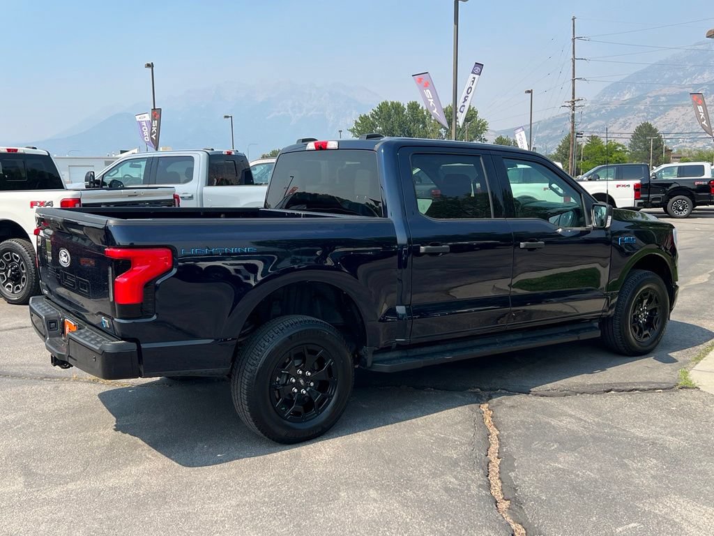 Used 2025 Ford F150 Lightning XLT AWD/4WD image 8