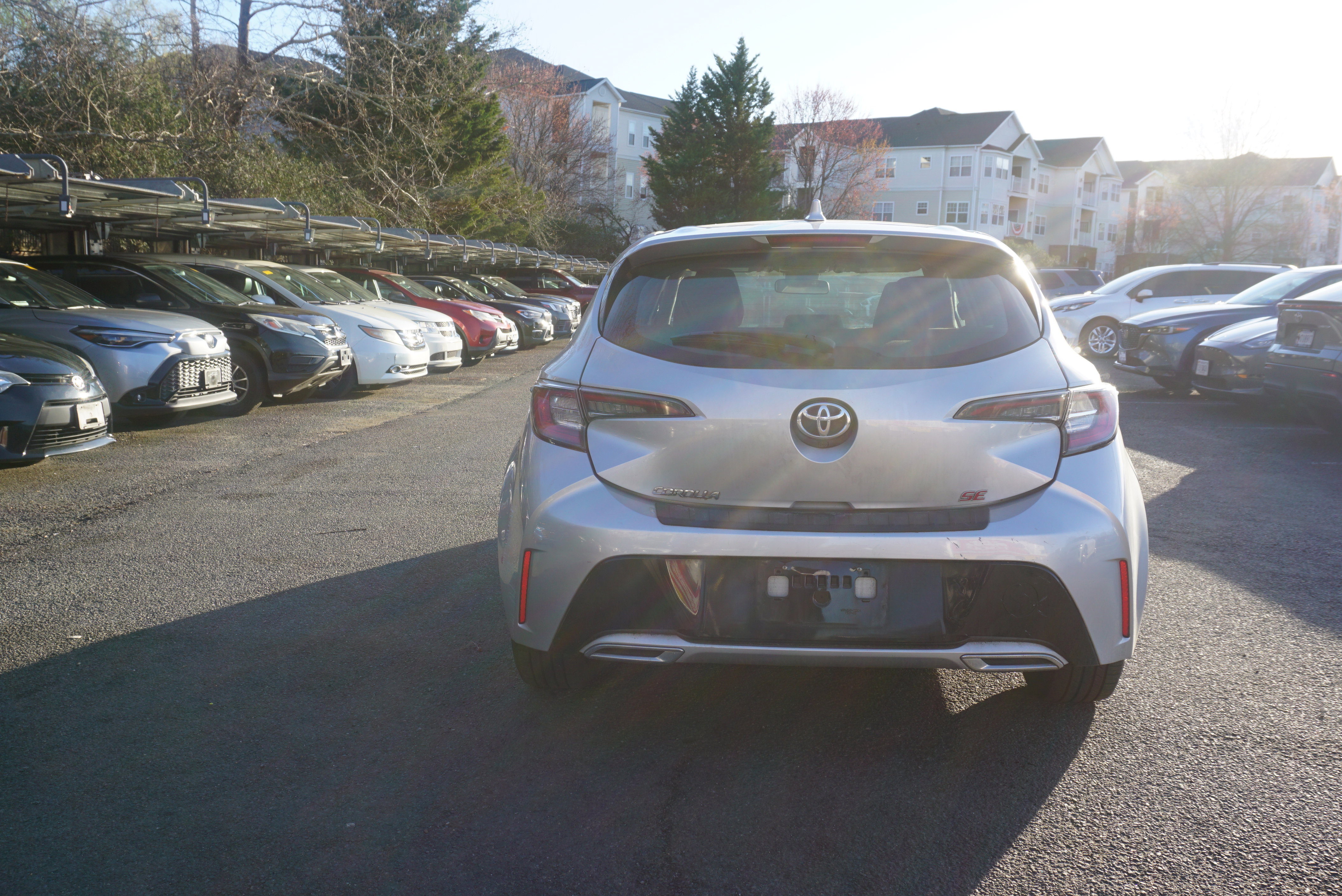 Used 2019 Toyota Corolla SE w/ Carpet Mat Package image 5