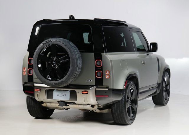 Used 2021 Land Rover Defender 90 X image 2