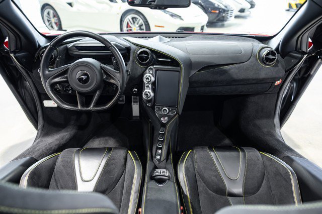 Used 2022 McLaren 720S Performance RWD image 34