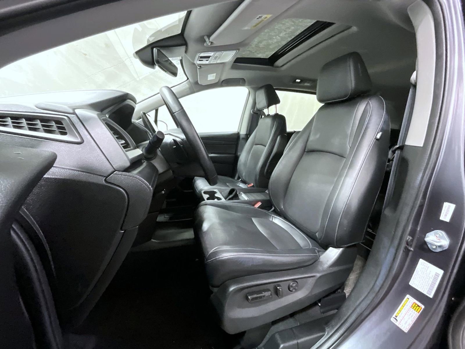 Used 2020 Hyundai Santa Fe Limited image 11