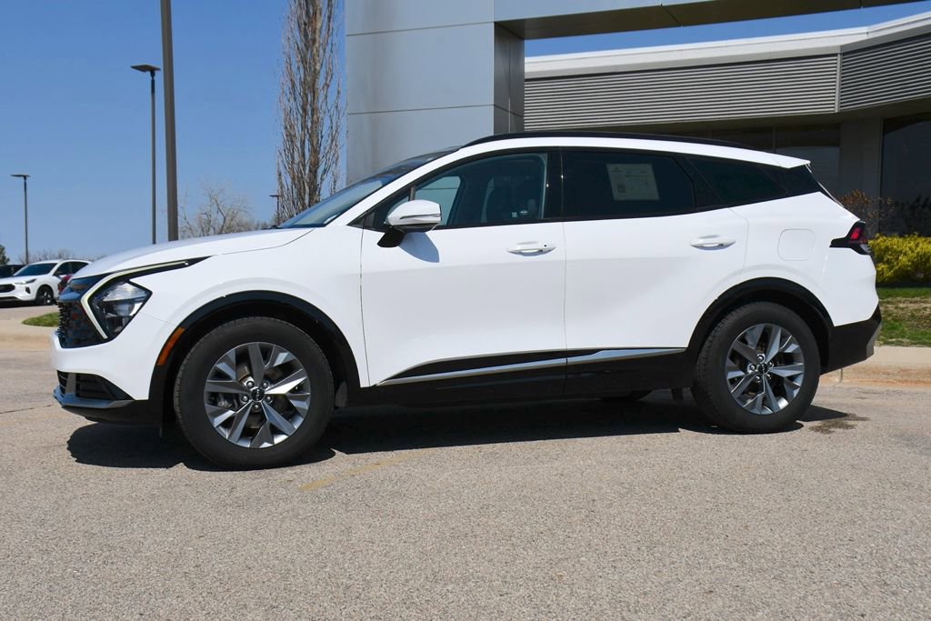 Used 2023 Kia Sportage SX FWD image 2