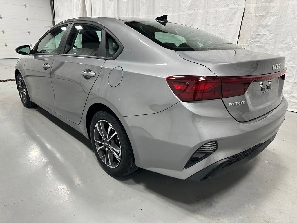 Used 2024 Kia Forte LXS image 5