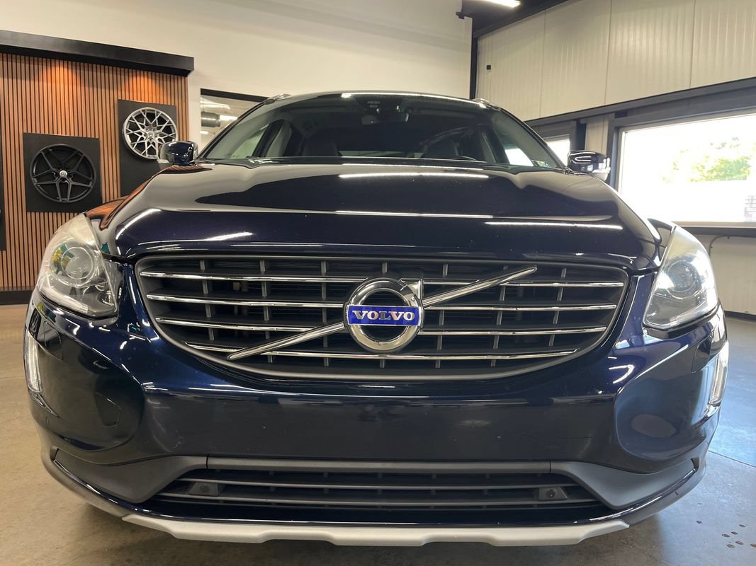 Used 2017 Volvo XC60 T5 Inscription w/ Preferred Option Package FWD image 22