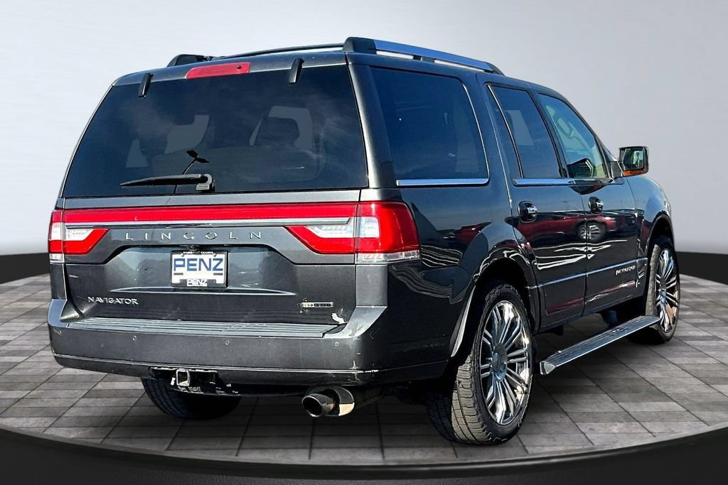 Used 2015 Lincoln Navigator 4WD w/ Equipment Group 101A Reserve image 6