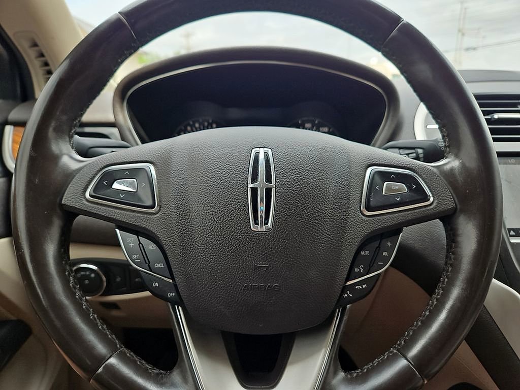 Used 2018 Lincoln MKC Select w/ Select Plus Package image 30