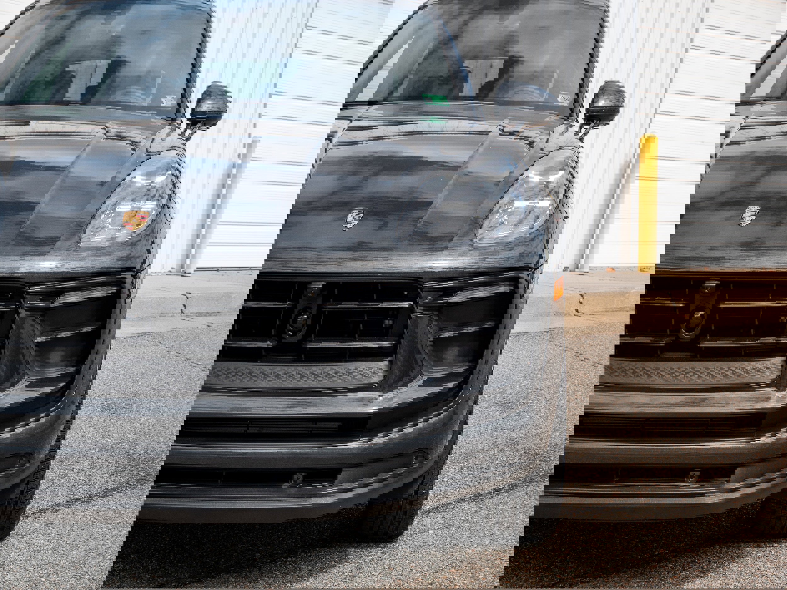 Used 2024 Porsche Macan image 12