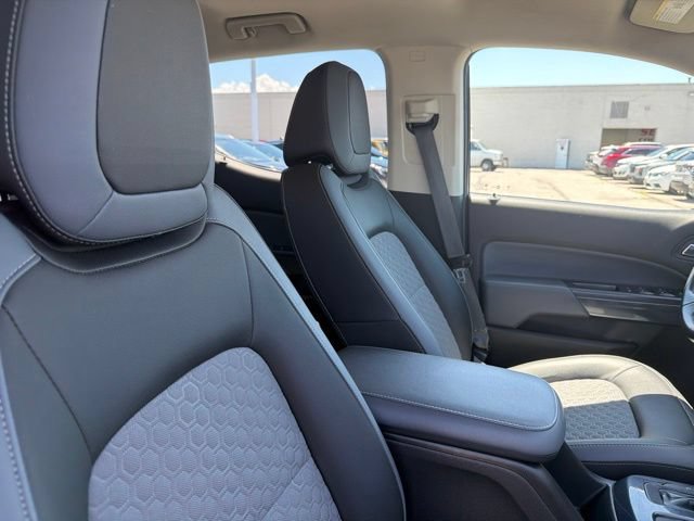 Used 2018 Chevrolet Colorado Z71 AWD/4WD image 25