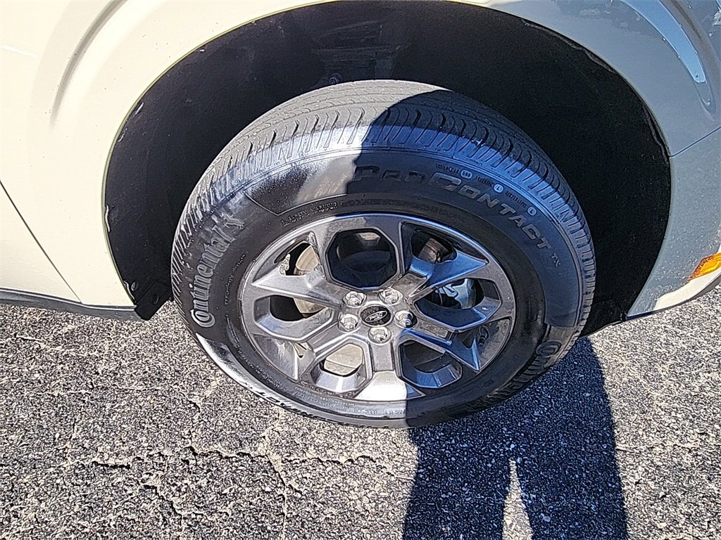 Used 2024 Ford Maverick XLT image 11